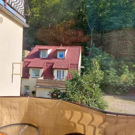 Z Lazienka Zwyciestwa Homestay szállás